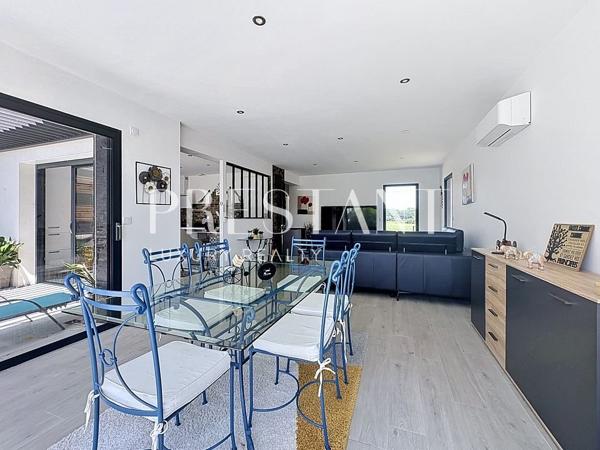Hossegor, proche centre ville et golf , villa de 250m2 avec garage à velo de 20m2, SAINT GEOURS DE MAREMNE