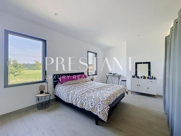 Hossegor, proche centre ville et golf , villa de 250m2 avec garage à velo de 20m2, SAINT GEOURS DE MAREMNE