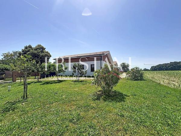 Hossegor, proche centre ville et golf , villa de 250m2 avec garage à velo de 20m2, SAINT GEOURS DE MAREMNE