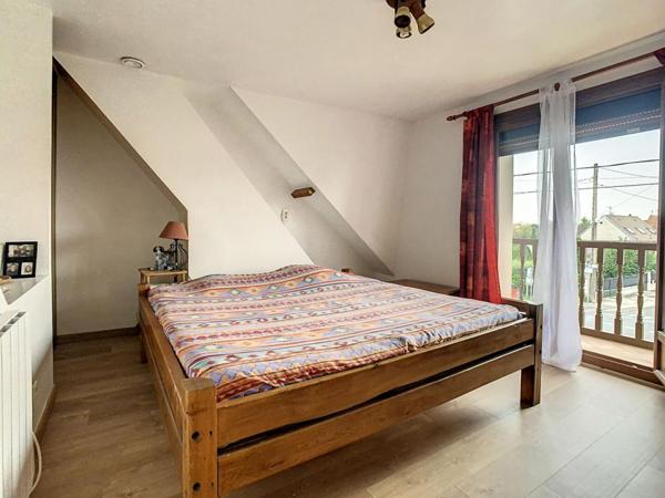 PAVILLON INDEPENDANT - 105M² - 4 CHAMBRES - SOUS SOL - GARAGE - DEPENDANCE