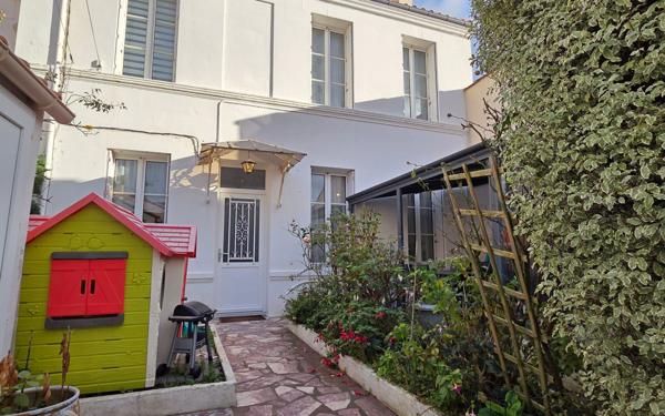 Maison à vendre    3 pièces •  Rochefort