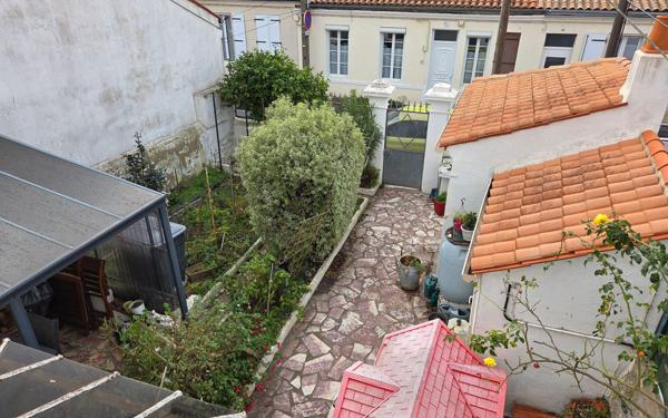 Maison à vendre    3 pièces •  Rochefort