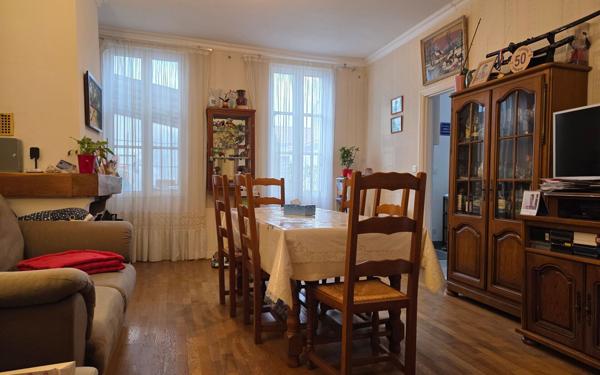 Maison à vendre    3 pièces •  Rochefort