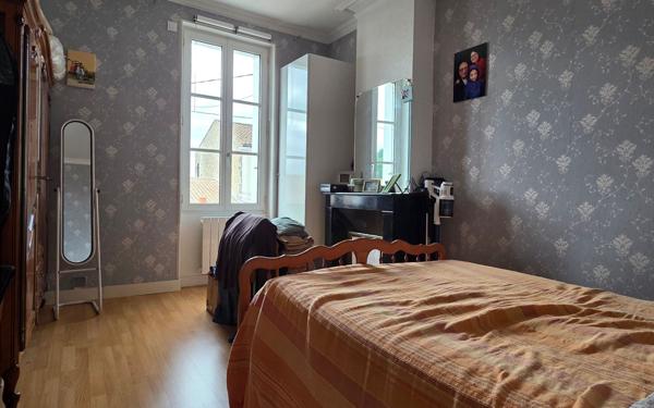 Maison à vendre    3 pièces •  Rochefort