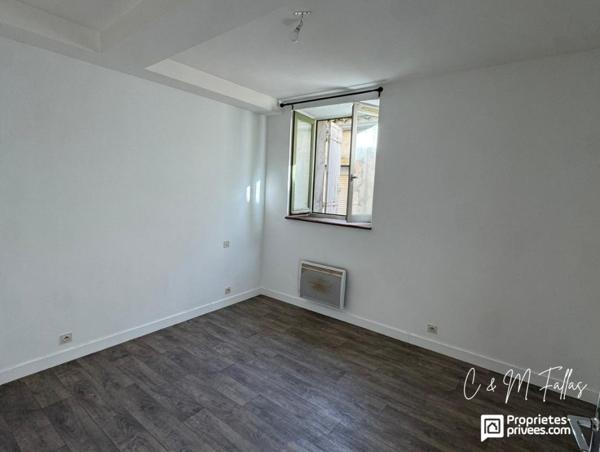 Maison de village en pierre - Terrasse plein sud - Garage - Proche Gorges de l'Ardèche