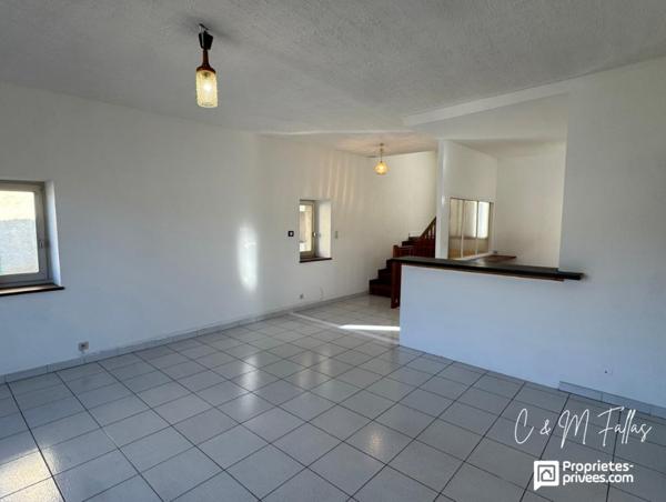 Maison de village en pierre - Terrasse plein sud - Garage - Proche Gorges de l'Ardèche