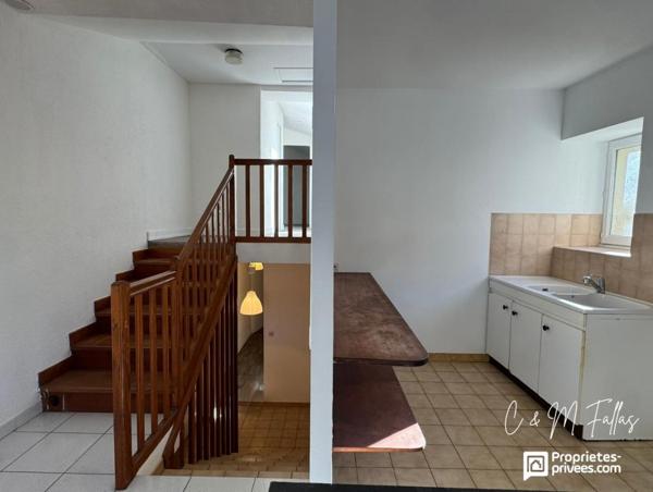 Maison de village en pierre - Terrasse plein sud - Garage - Proche Gorges de l'Ardèche