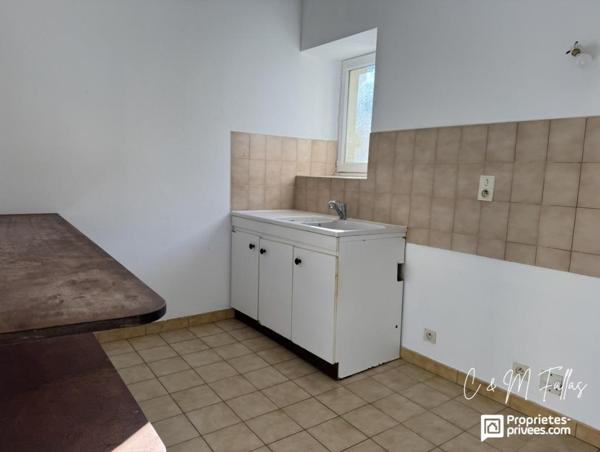 Maison de village en pierre - Terrasse plein sud - Garage - Proche Gorges de l'Ardèche