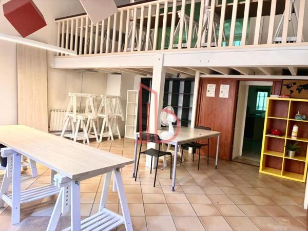 Bureau de 104 m² à louer à Bordeaux Chartrons