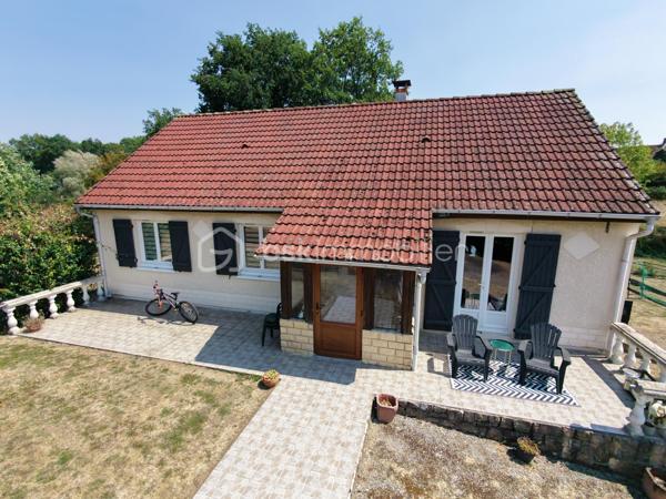 Magnifique pavillon sur sous sol de 91m² à La Machine

Sur la commune de La Machine, situé proche de toutes les écoles, les commerces et les commodités, nous vous présentons ce magnifique pavillon élevé sur sous sol construit en 1980, d'une superficie habitable de 91 m², comprenant 4 pièces composées d'une grande pièce de vie de 49m², avec espace salon, espace séjour, ainsi qu'une cuisine ouverte, aménagée et équipée, 3 chambres, wc et salle d'eau au rez-de-chaussée, cellier, atelier, buanderie aménagée, grand garage de 25m², terrasse et dépendance de jardin, le tout sur un beau terrain d'environ 1630m², arboré, entretenu et entièrement clos.

Au rez-de-chaussée, ce pavillon propose une petite véranda d'accueil, elle dispose d'une entrée qui donne sur une grande pièce de vie de 49m², composée d'un espace salon, un espace séjour, ainsi qu'une cuisine ouverte, aménagée et équipée.
Un dégagement de couloir dessert 3 chambres de 10,5, 11 et 12m², une salle d'eau et un wc indépendant.

Du couloir, un escalier mène au sous sol, où ce pavillon propose un espace buanderie de 19,5m², un cellier de 19m², une pièce de rangement ou atelier de 20m²,  ainsi qu'un grand garage de 25m².

Tous les sols de cette maison sont en carrelage (Salon séjour, cuisine, salle d'eau, wc) mais aussi en parquet (chambres), elle est composée d'un chauffage de type pompe à chaleur Air /Air (Climatisations réversibles) ainsi qu'un ballon production d'eau chaude.
Elle bénéficie d'une isolation double vitrage PVC, ainsi que de volets bois standards.
Ce pavillon dispose de combles parfaitement isolés et d'une toiture en tuiles mécaniques bétons en bon état.

Côté terrain, cette maison dispose d'un portail , d'une parcelle d'environ 1630 m² de terrain sans vis à vis entièrement clôturée, arborée et très bien entretenue, d'une terrasse, ainsi que d'une dépendance de jardin,
Côté assainissement, ce pavillon dispose du tout à l'égout.
Il dispose de la fibre internet

Les plus de cette maison :
Sa proximité de toutes les commodités, des commerces et des écoles. La qualité générale du bien parfaitement entretenu avec des grands volumes de pièces dont son salon séjour, sa cuisine ouverte aménagée et équipée, ses 3 chambres? son mode de chauffage, sa buanderie aménagée, son garage, ses extérieurs et sa terrasse, son terrain entretenu, arboré et clôturé.

Des photos supplémentaires sont disponibles sur BSK IMMOBILIER > Nos conseillers > Olivier FRESLON
Pour tout renseignement complémentaire ou pour une visite, contactez moi au 07.62.78.13.13.

Idéale pour une grande famille, cette maison est un vrai coup de cœur, une opportunité à saisir!!!