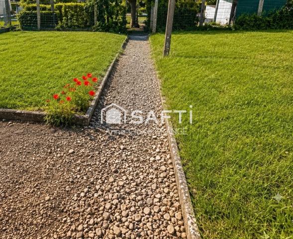 Coup de coeur à Conlie : Posez vos valises dans cette maison de ville T4 rénovée avec garage, jardin et potager
