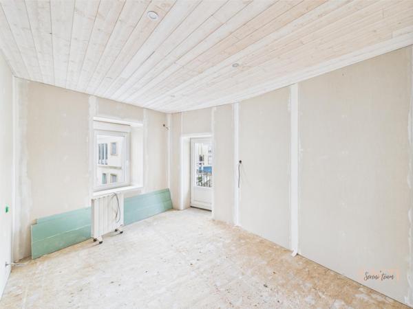 IDÉAL INVESTISSEURS - MAISON D'ENVIRON 120M2 À FINIR DE RÉNOVER