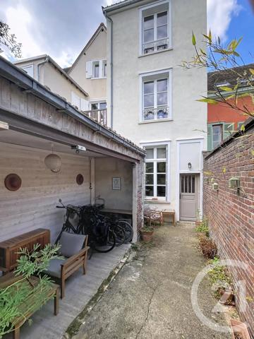 Maison à vendre  5 pièces - 115 m 2   CHARTRES  - 28