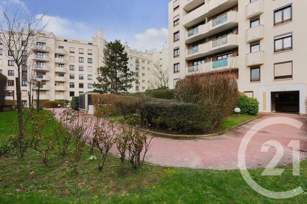 Appartement F4 à vendre  4 pièces - 85,31 m 2   MONTROUGE  - 92