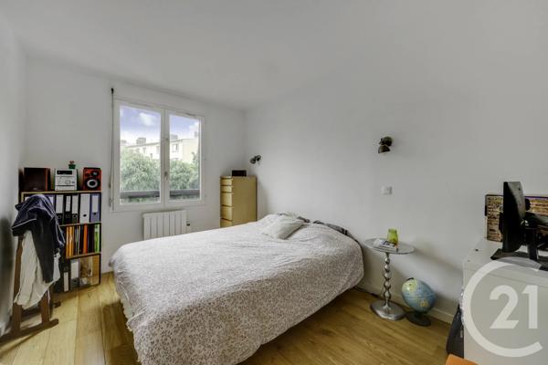 Appartement F4 à vendre  4 pièces - 85,31 m 2   MONTROUGE  - 92