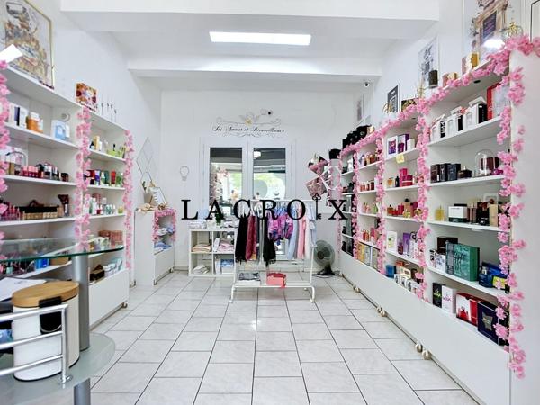 Local commercial à CARPENTRAS (84200)