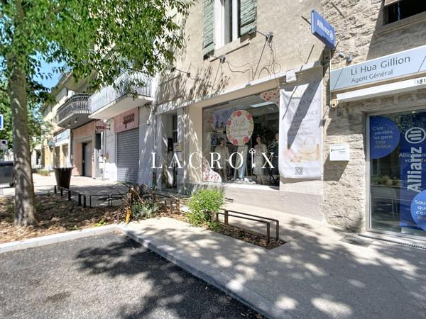 Local commercial à CARPENTRAS (84200)