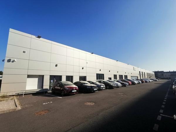 BUREAUX à LOUER de 1034 m²