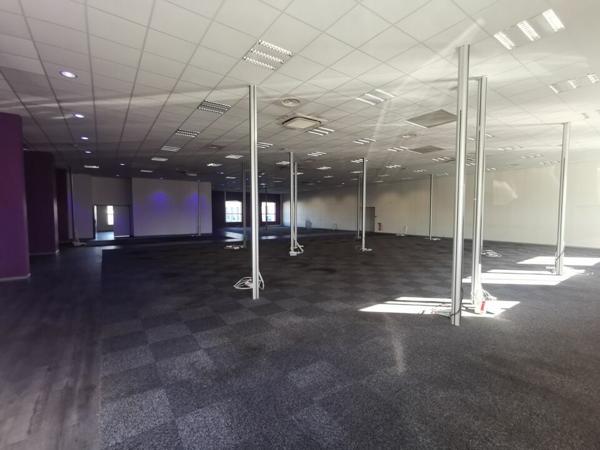 BUREAUX à LOUER de 1034 m²