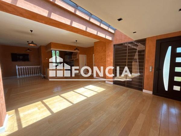 Location Maison 6 pièces 146.6 m² - 62 BIS AVENUE BARTHELEMY BUYER Lyon 69005