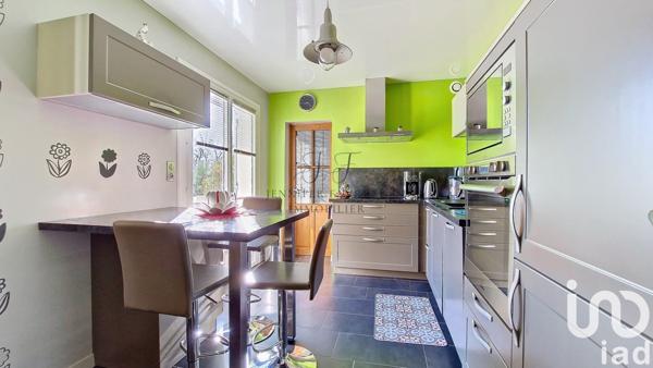 Maison 8 pièces de 204 m² à Tresses (33370)