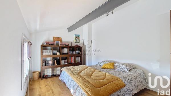 Maison 8 pièces de 204 m² à Tresses (33370)