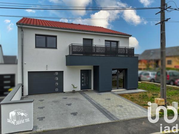 Maison 7 pièces de 175 m² à Serémange-Erzange (57290)