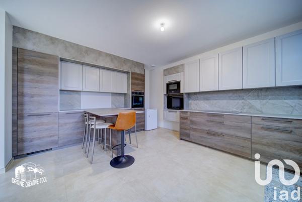 Maison 7 pièces de 175 m² à Serémange-Erzange (57290)