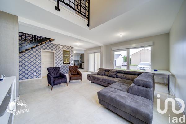 Maison 7 pièces de 175 m² à Serémange-Erzange (57290)