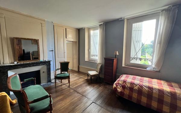 Maison à vendre    7 pièces •  Wassy