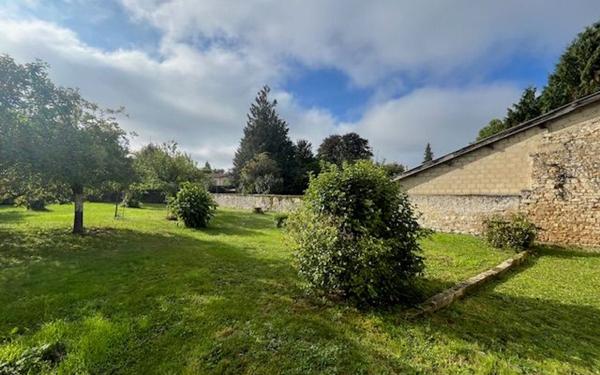 Maison à vendre    7 pièces •  Wassy