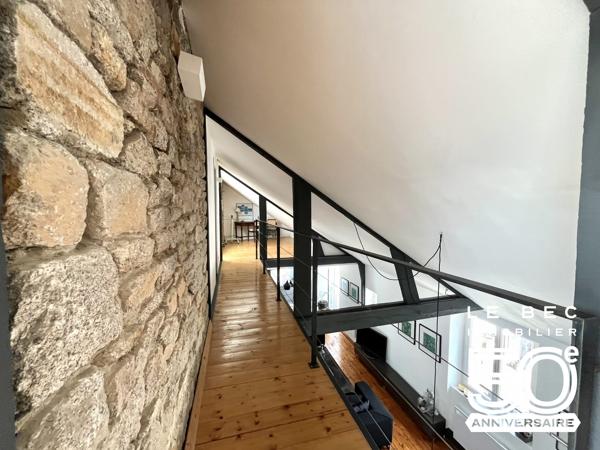 Appartement de Charme en duplex à Vendre – VANNES Centre Ville