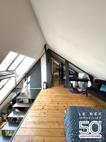 Appartement de Charme en duplex à Vendre – VANNES Centre Ville