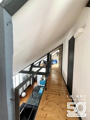 Appartement de Charme en duplex à Vendre – VANNES Centre Ville