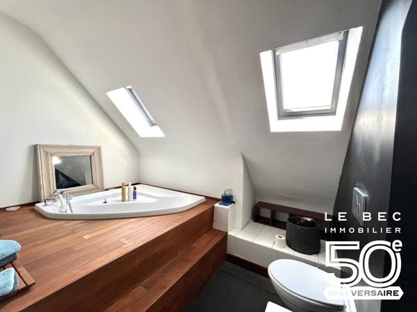Appartement de Charme en duplex à Vendre – VANNES Centre Ville