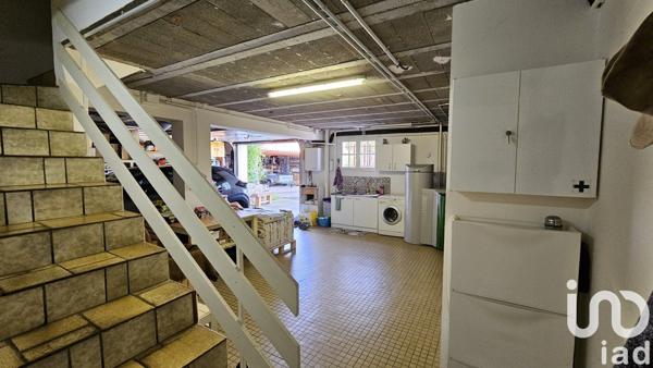 Maison traditionnelle 5 pièces de 122 m² à Saint-Palais (64120)