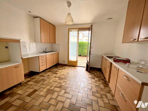 MAISON D'HABITATION A VENDRE