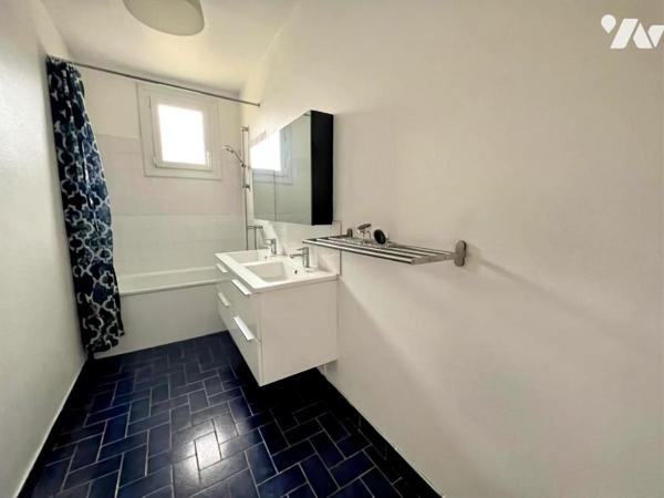 MAISON D'HABITATION A VENDRE