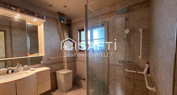 Ensemble immobilier  au fort potentiel au calme