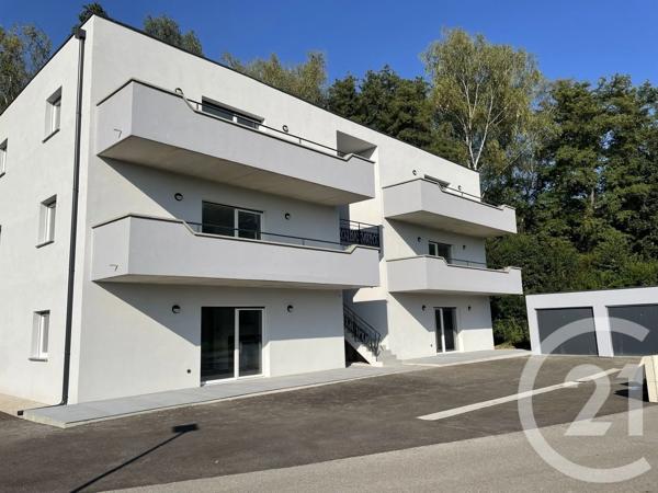 Appartement F3 à vendre  3 pièces - 67,83 m 2   STE SUZANNE  - 25
