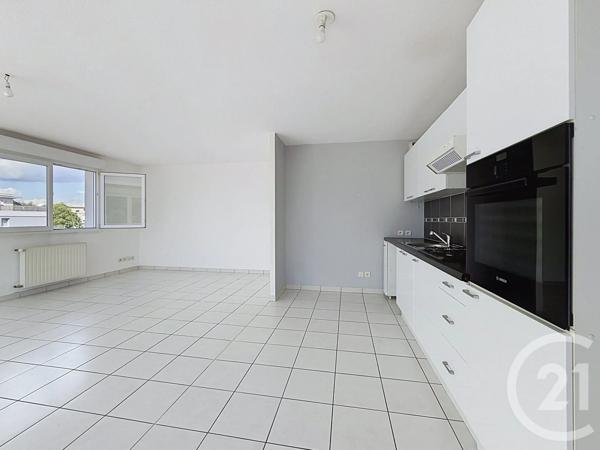 Appartement F3 à vendre  3 pièces - 67,83 m 2   STE SUZANNE  - 25