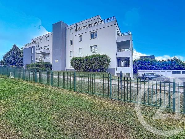 Appartement F3 à vendre  3 pièces - 67,83 m 2   STE SUZANNE  - 25