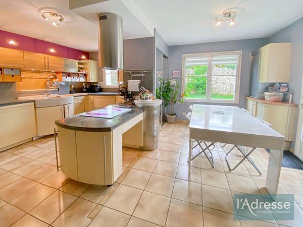 Maison à Mennecy Centre ville 9 pièce(s) 165 m2