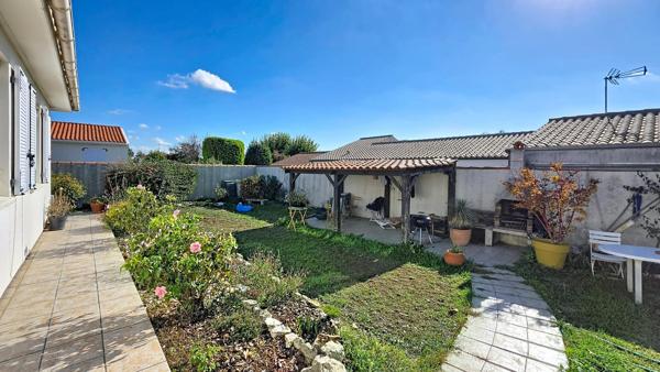 MAISON PLAIN PIED / GARAGE + ATELIER / TERRAIN 500M2 ENVIRON
