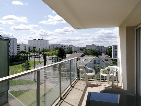 Joué-lès-Tours (Indre-et-Loire), à vendre APPARTEMENT loué 3 pièces de 65 m²