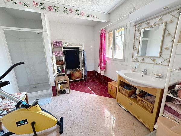 Maison Provençale TYPE4  avec piscine La Seyne Sud