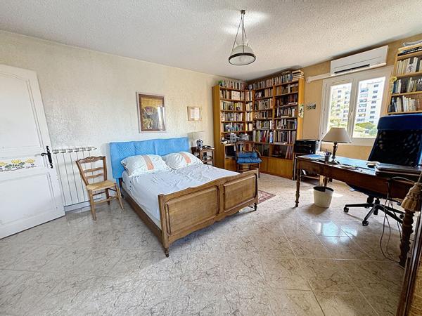 Maison Provençale TYPE4  avec piscine La Seyne Sud