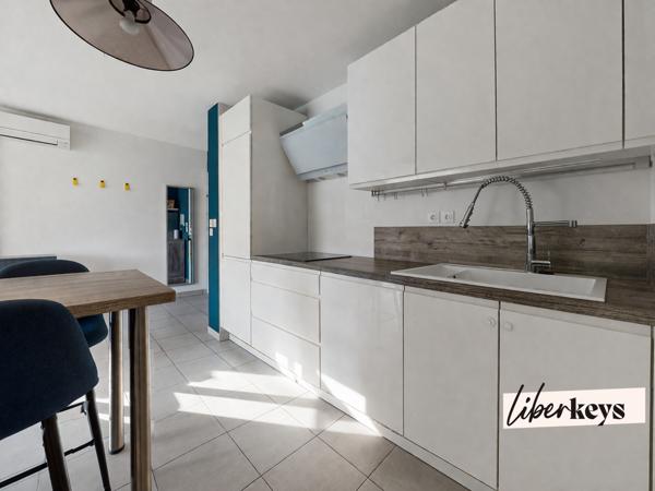 T3 récent avec terrasse traversante & parking – DPE A – Résidence sécurisée