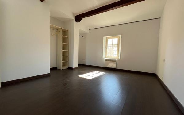 Appartement à louer    5 pièces • 173 m2 Castelnaudary