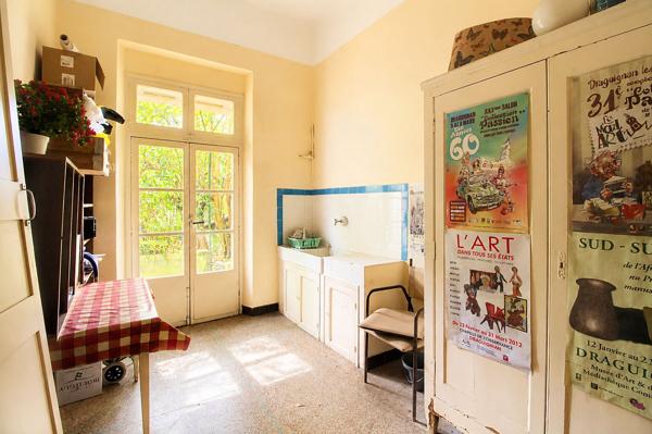 A VENDRE EN EXCLUSIVITÉ ! DRAGUIGNAN Appartement de 73 m² en rez-de-chaussée avec JARDIN et GARAGE